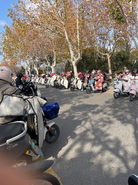 有多少人像我一样，整天围着娃忙